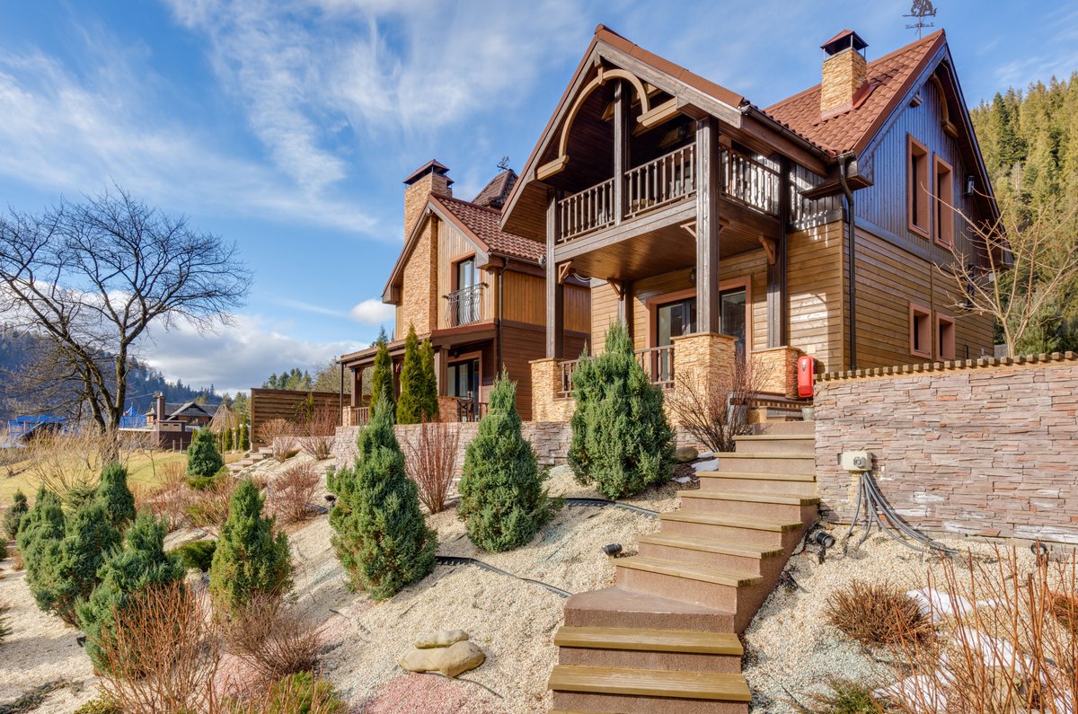 Airbnb vs VRBO: Best Choice for Branson Rentals