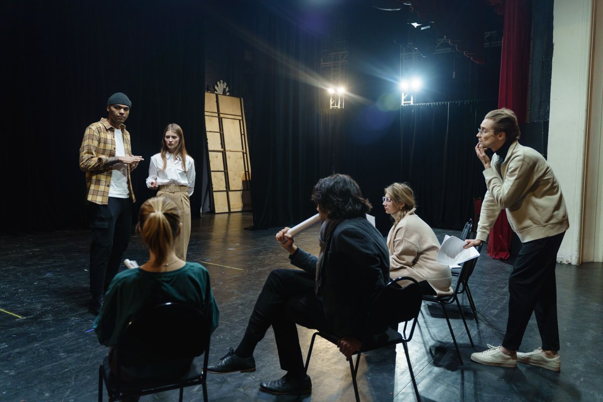 Boost Rental Success with Branson's Theatre Scene