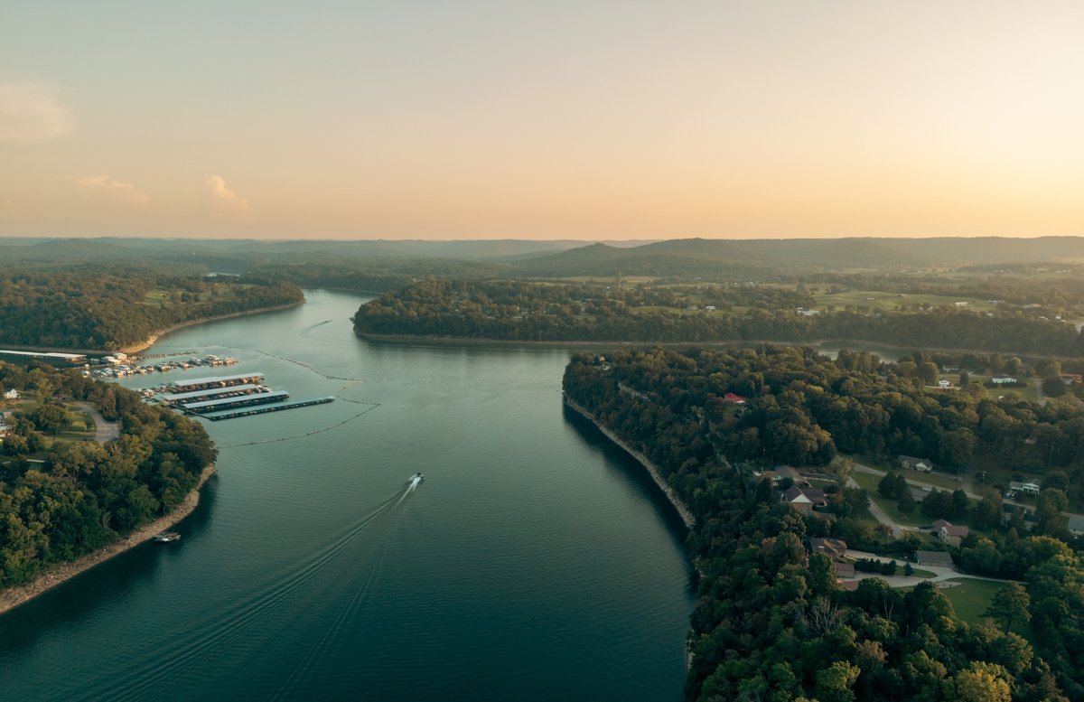 Capture Branson's Beauty: Enhance Rental Photos