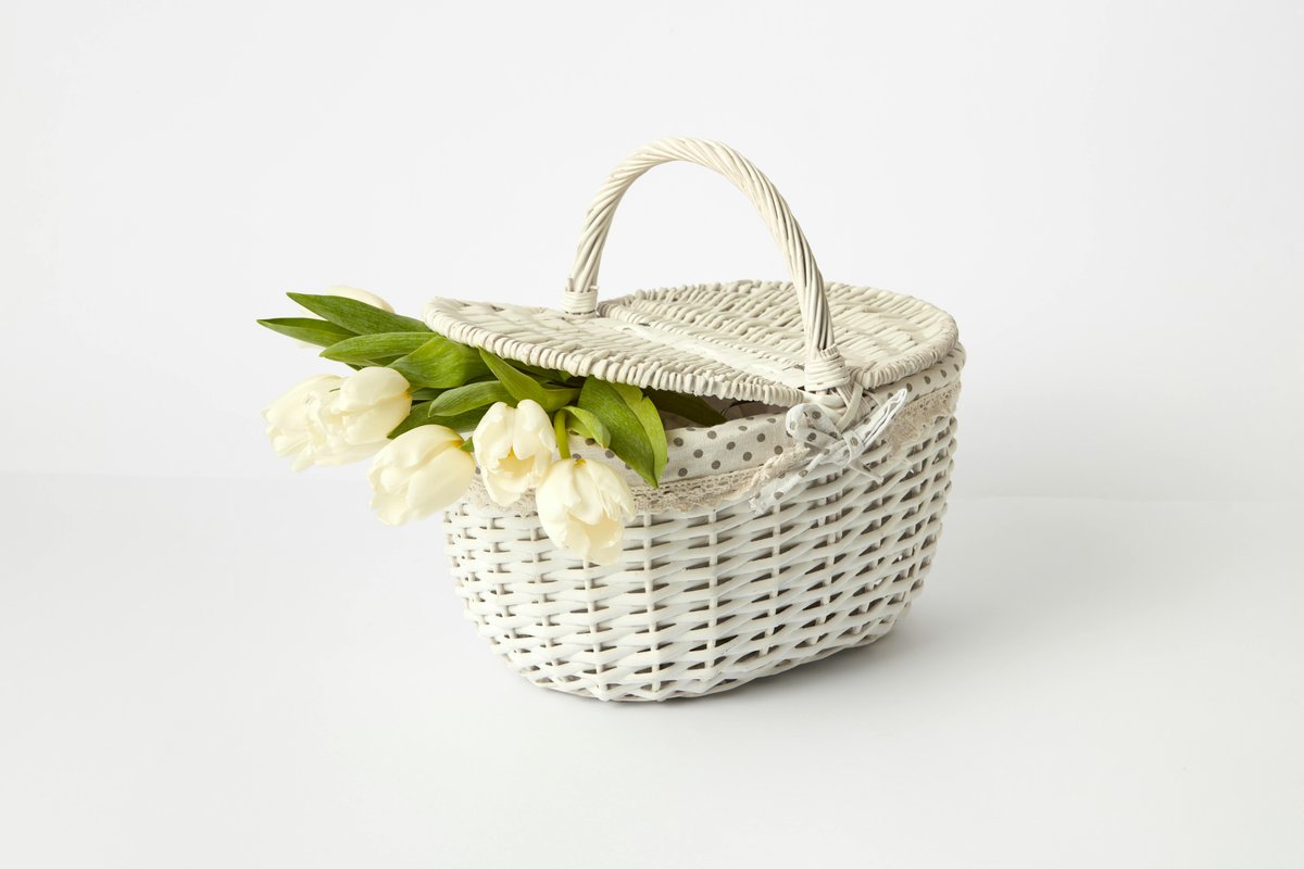 Curate Memorable Welcome Baskets in Branson